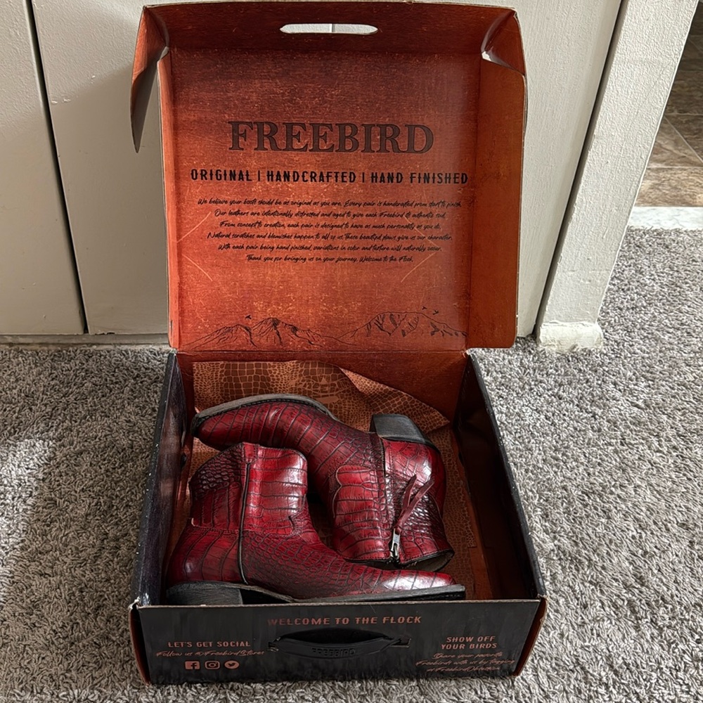 FREEBIRD Miramar Red Croco